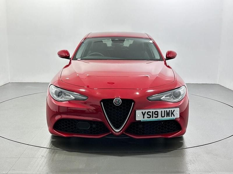 Used Alfa Romeo Giulia Veloce 280 HP (205 kW) 2019 Red Sedan