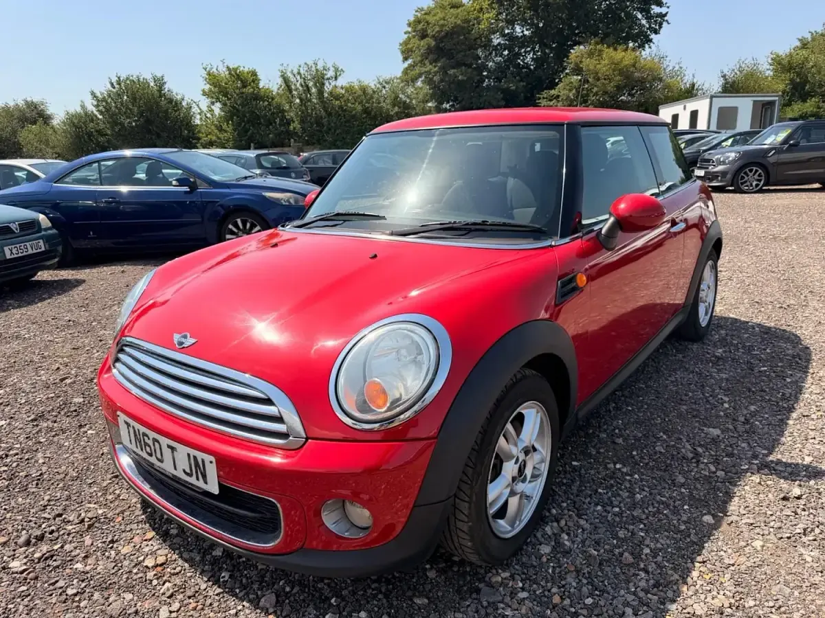 Used Mini One D Hatch 90 HP (66 kW) 2011 Red Hatchback