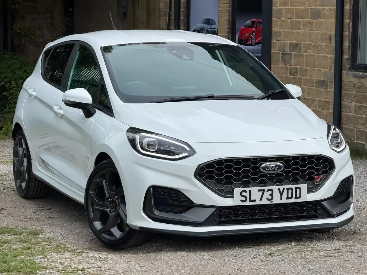 Used Ford Fiesta ST 200 HP (147 kW) 2023 White Hatchback