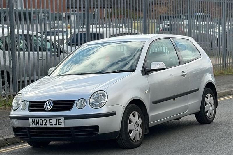 Silver Used 2002 VW Polo SE Hatchback | £1,350 (Super price) - Image 1/1