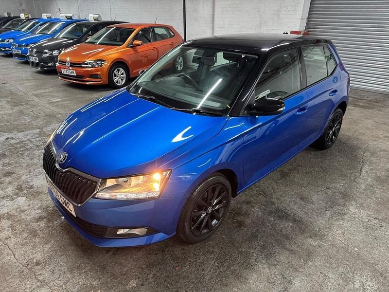 Used Skoda Fabia Colour Edition 95 HP (69 kW) 2019 Blue Hatchback