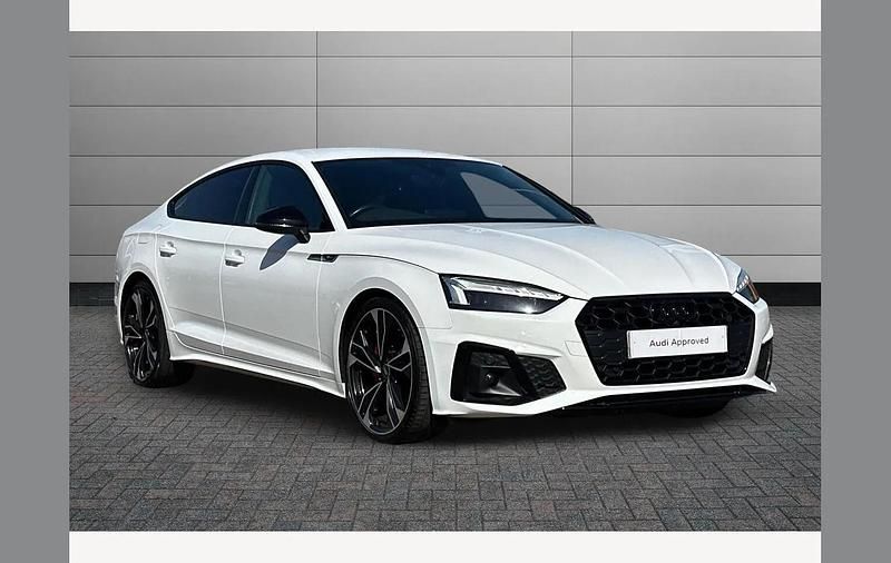Used Audi A5 Sportback Black Edition 204 HP (150 kW) 2022 White Hatchback