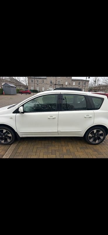 Used Nissan Note Acenta 2012 White Hatchback