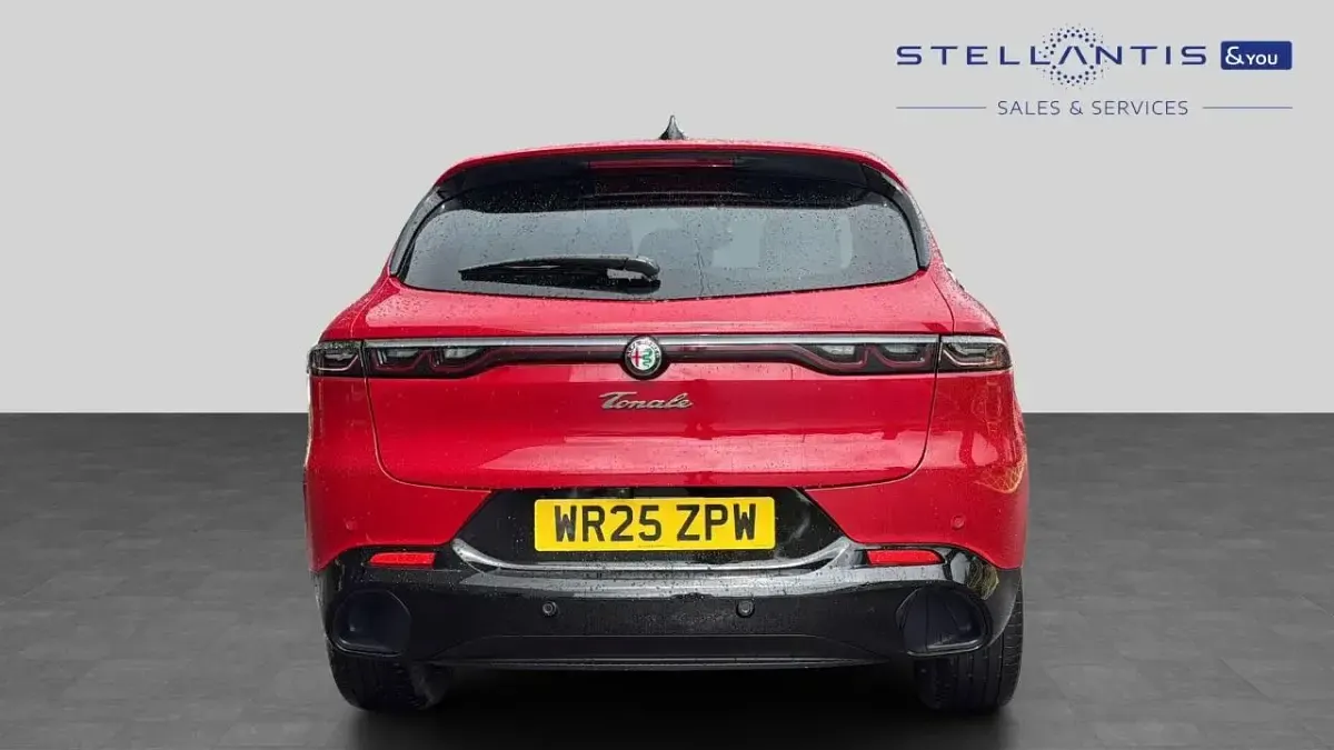 Used Alfa Romeo Tonale Veloce 158 HP (116 kW) 2025 Red SUV