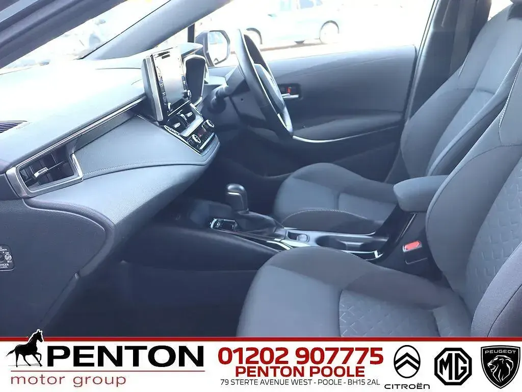 Used Toyota Corolla 122 HP (89 kW) 2022 Black Hatchback