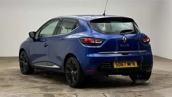 Used Renault Clio Dynamique 2017 Blue Hatchback