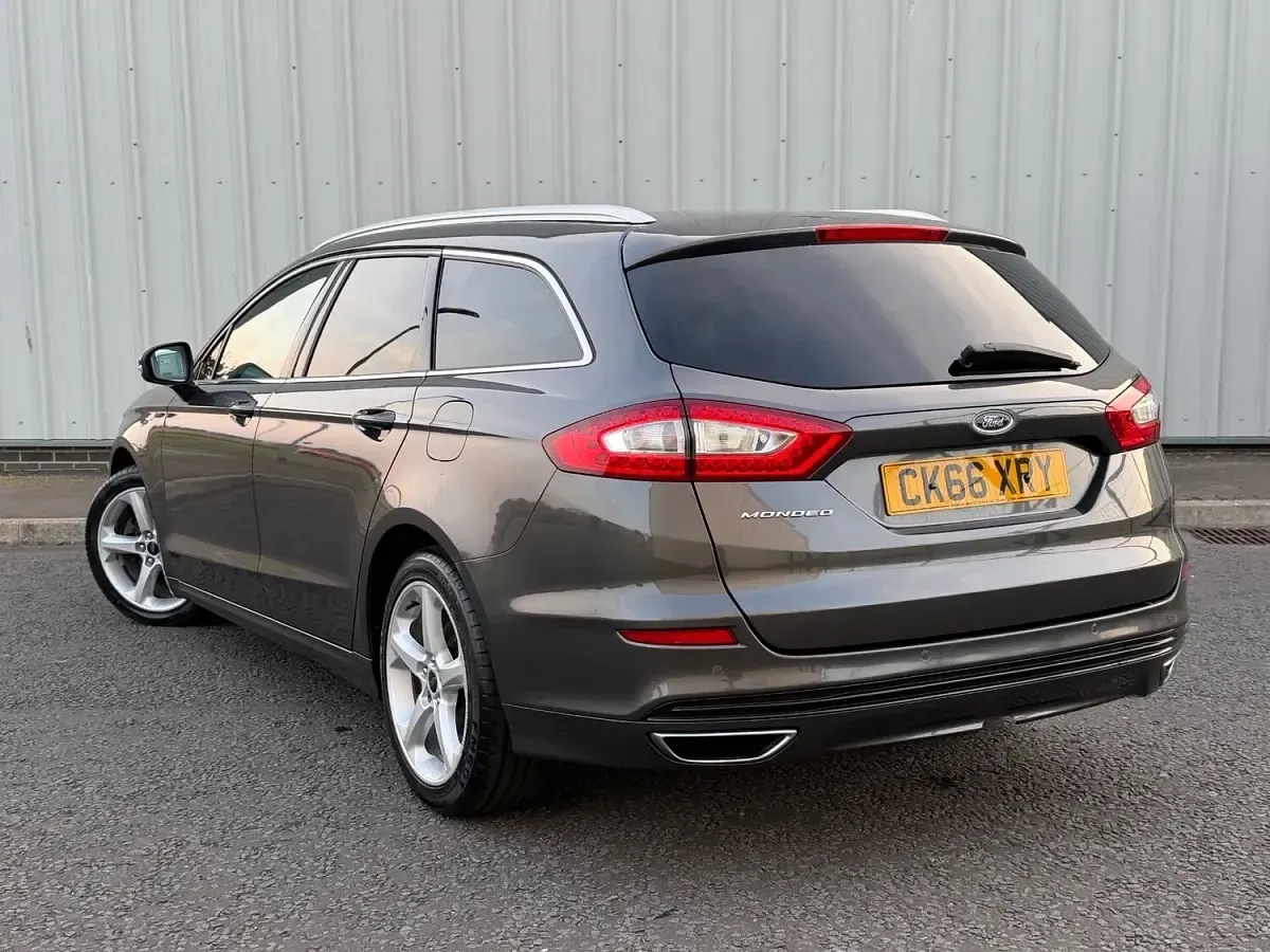 Used Ford Mondeo Titanium 2016 Grey Estate