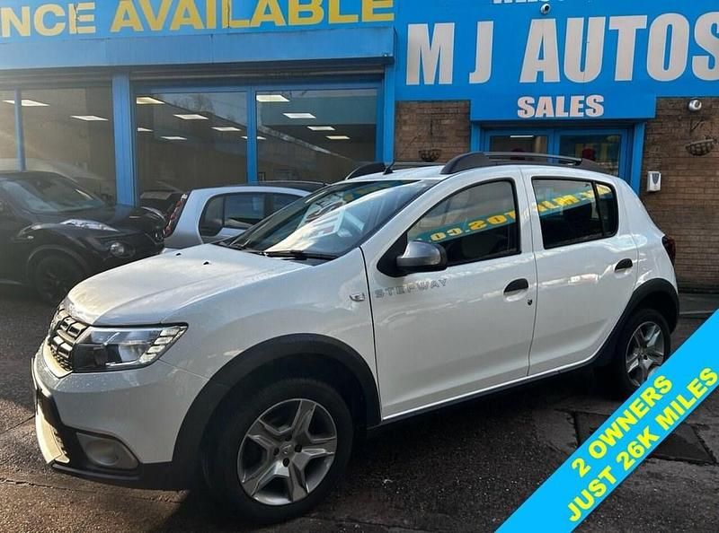 White Used 2020 Dacia Sandero Essentiel Hatchback | £7,295 (Good price) - Image 1/4