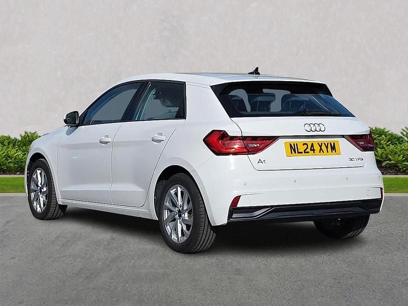 Used Audi A1 Sportback Sport 110 HP (80 kW) 2024 White Hatchback