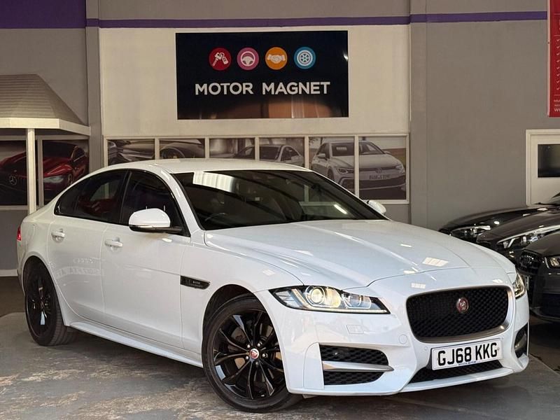 Used Jaguar XF R-Sport 180 HP (132 kW) 2018 White Sedan