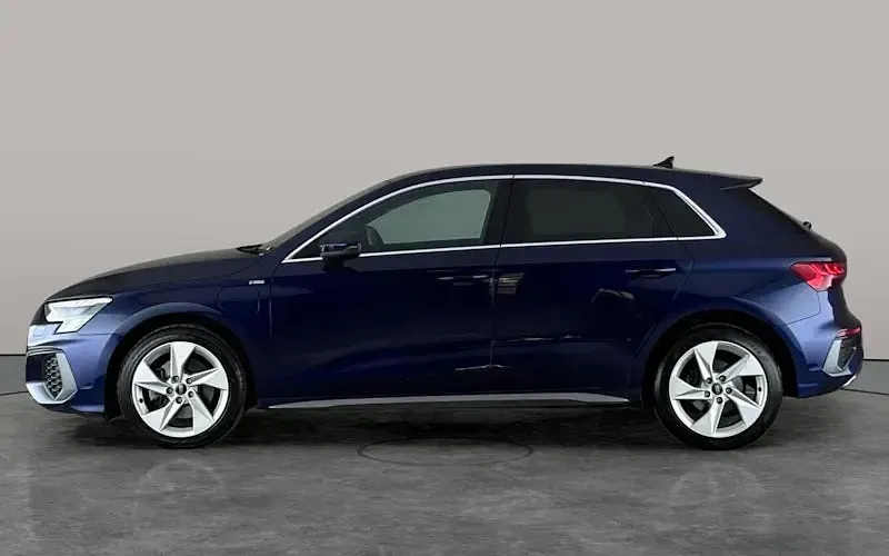 Used Audi A3 Sportback e-tron S-Line 204 HP (150 kW) 2022 Blue Hatchback