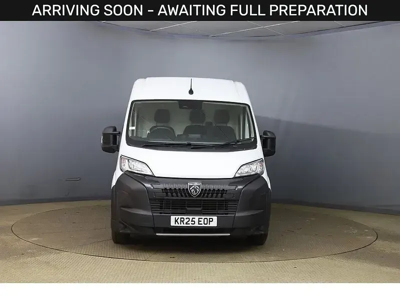 Used Peugeot Boxer 2025 White Van