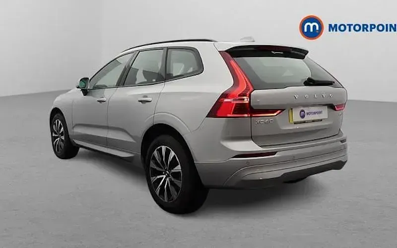 Used Volvo XC60 Core 250 HP (183 kW) 2024 SUV