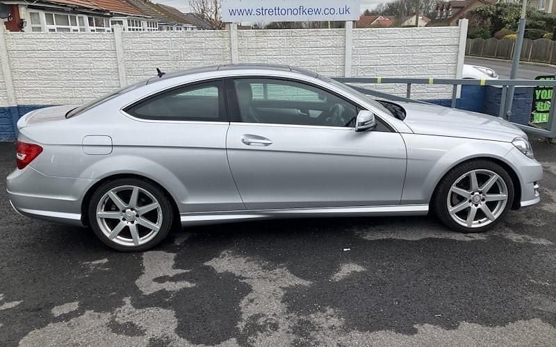Used Mercedes C180 Sport Edition 156 HP (114 kW) 2014 Silver Coupe