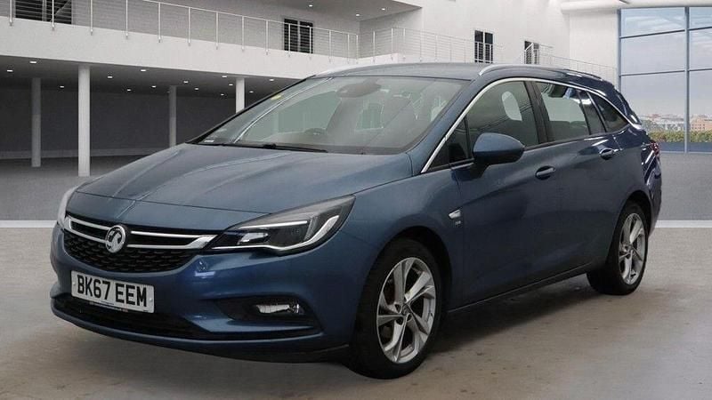 Used Vauxhall Astra SRi 150 HP (110 kW) 2017 Blue Estate