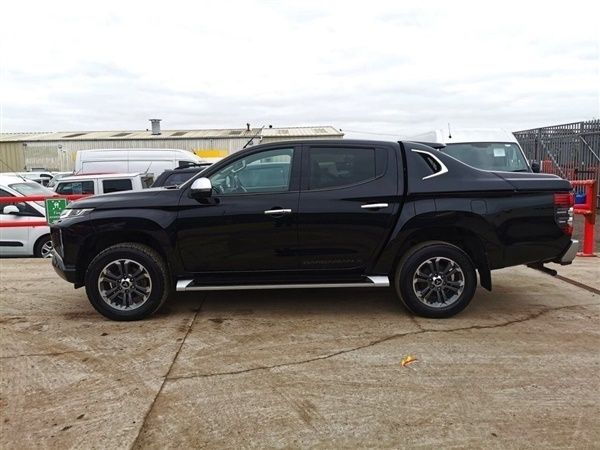 Black Used 2020 Mitsubishi L200 Pickup | £22,794 (Expensive) - Image 1/1