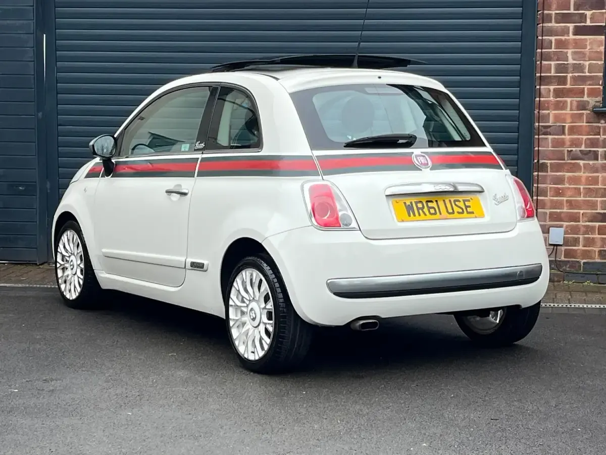 Used Fiat 500 85 HP (62 kW) 2011 White Hatchback