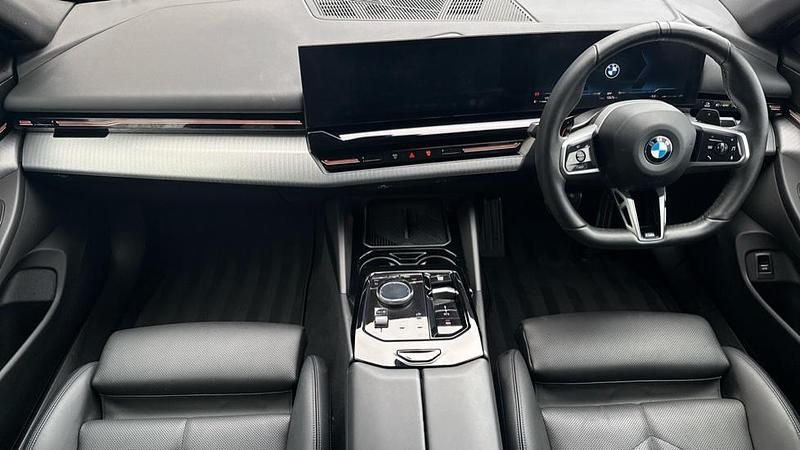 Used BMW 520 M Sport 208 HP (152 kW) 2024 White Sedan