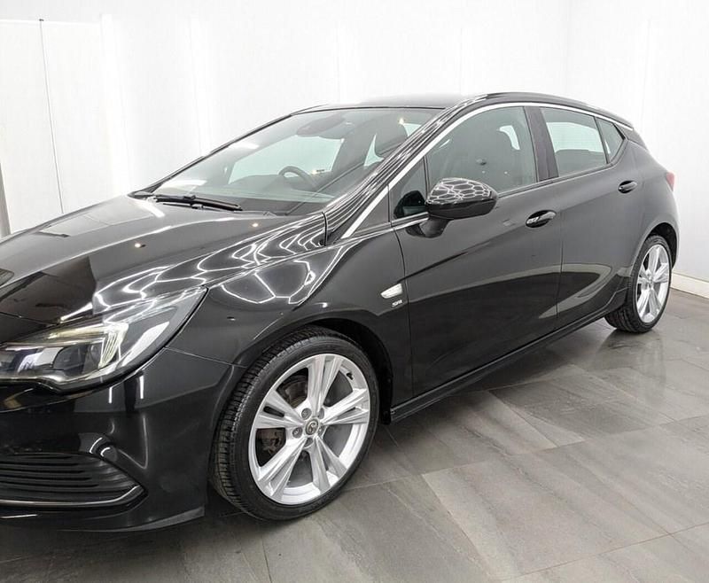 Used Vauxhall Astra SRi 150 HP (110 kW) 2017 Black Hatchback