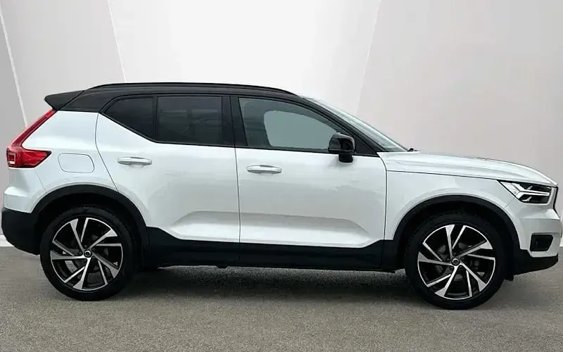 Used Volvo XC40 R-Design Pro 163 HP (119 kW) 2021 SUV