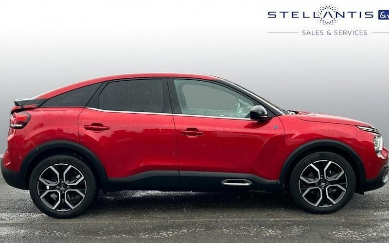 Used Citroën e-C4 Shine 100 kW (136 HP) 2021 Hatchback