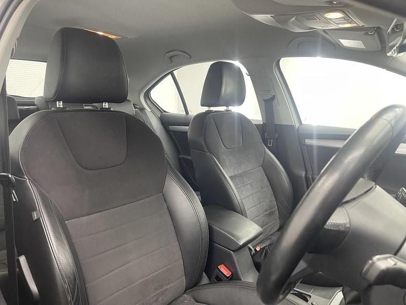 Used Skoda Octavia SE L 110 HP (80 kW) 2016 Beige Hatchback