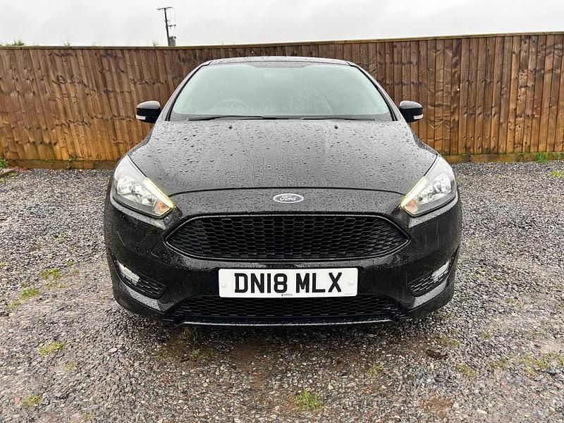 Used Ford Focus ST-Line 140 HP (102 kW) 2018 Black Hatchback