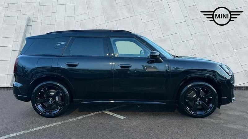 Used Mini Countryman 215 HP (158 kW) 2025 Black SUV