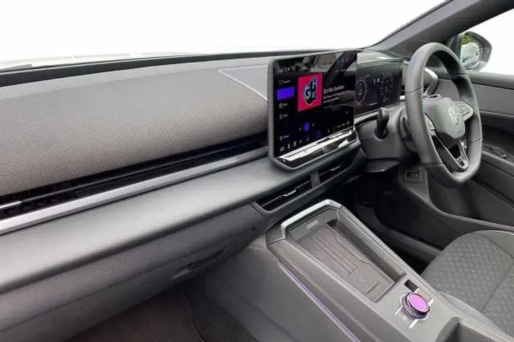 New VW T-Roc R-line 150 HP (110 kW) 2026 Pure white SUV