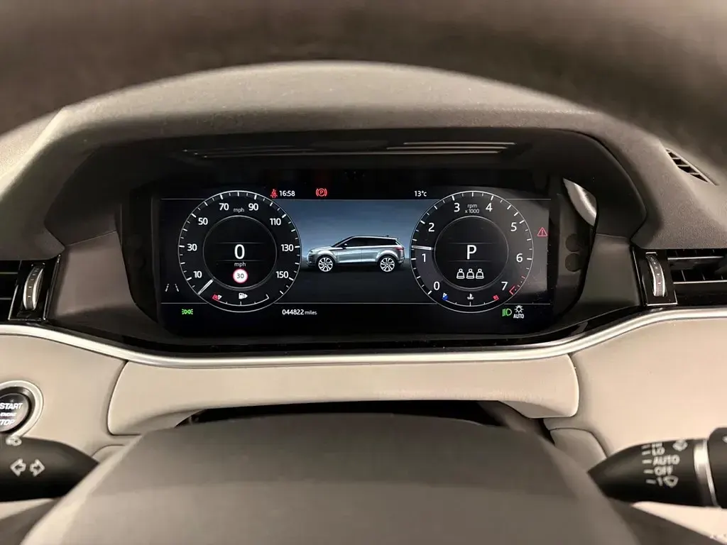 Used Land Rover Range Rover evoque SE 2019 Grey SUV