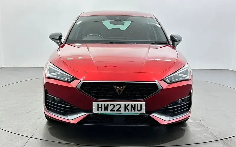 Used Cupra Leon VZ1 245 HP (180 kW) 2022 Red Hatchback