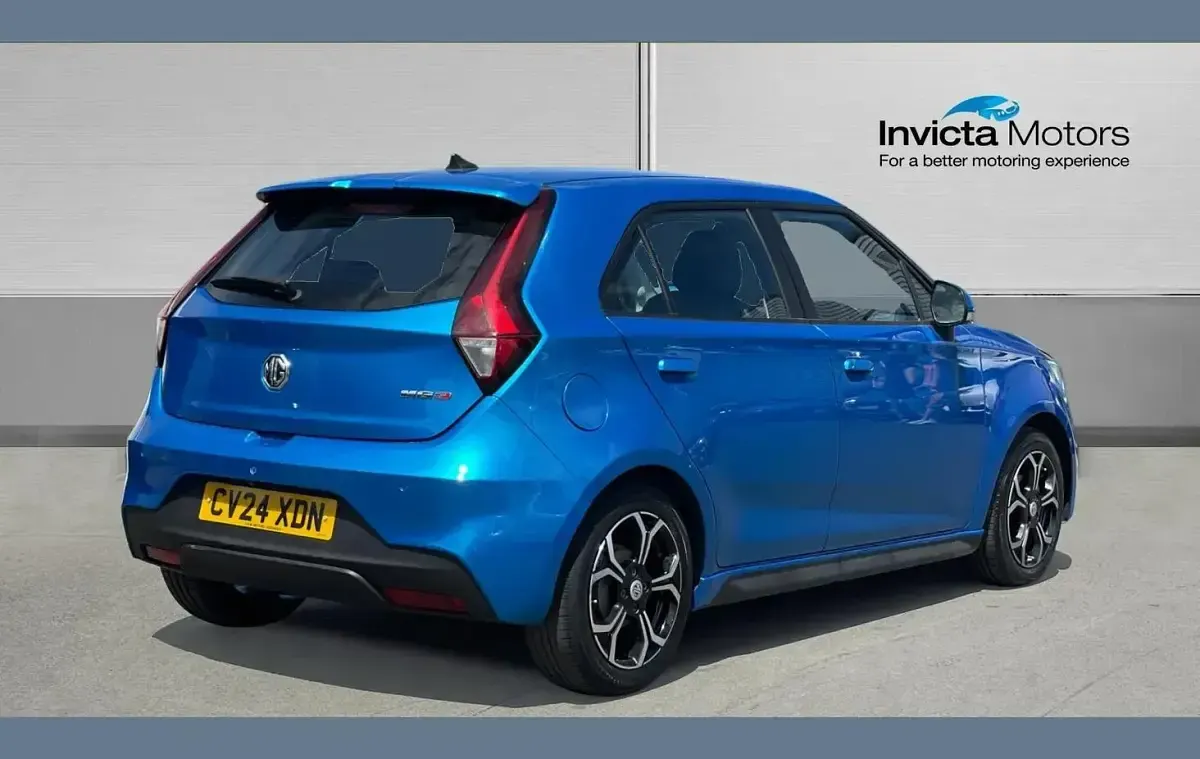 Used MG MG3 Exclusive 105 HP (77 kW) 2024 Blue Hatchback