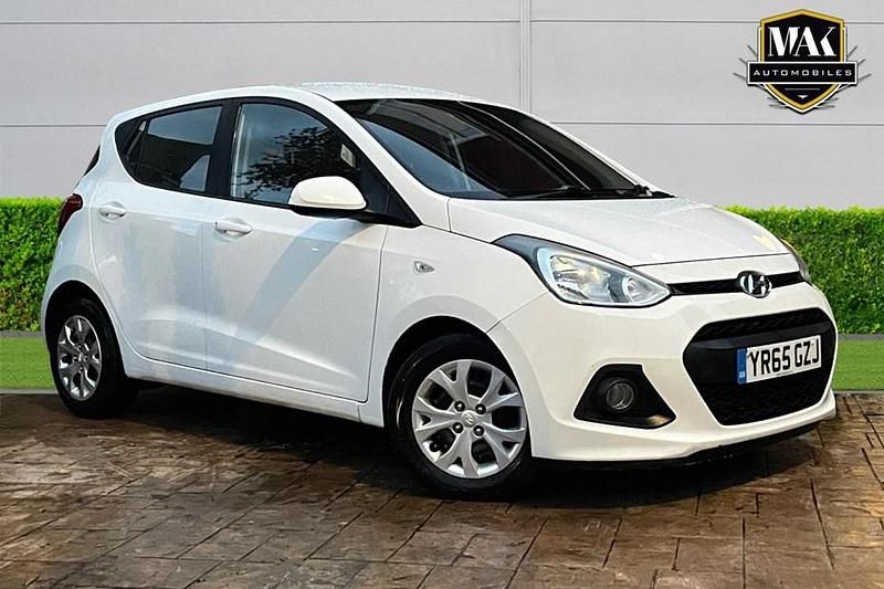 White Used 2015 Hyundai i10 SE Hatchback | £3,290 (A bit pricey) - Image 1/1