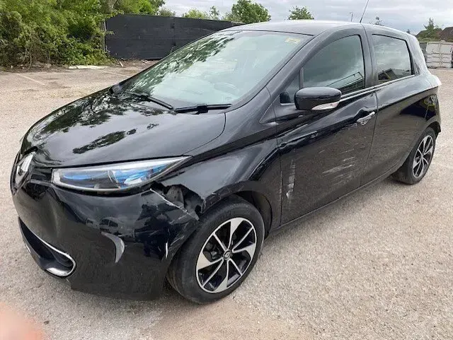 Used Renault Zoe Dynamique 67 kW (92 HP) 2018 Black Hatchback