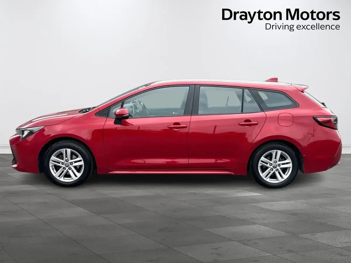 Usado Toyota Corolla 2022 Vermelho Carrinha