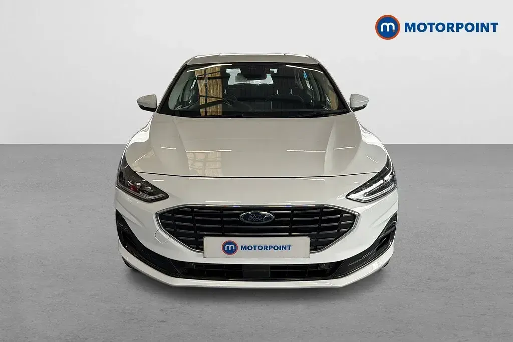 Used Ford Focus Titanium 125 HP (91 kW) 2023 White Hatchback