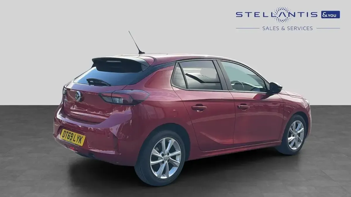 Used Vauxhall Corsa S 99 HP (72 kW) 2020 Red Hatchback