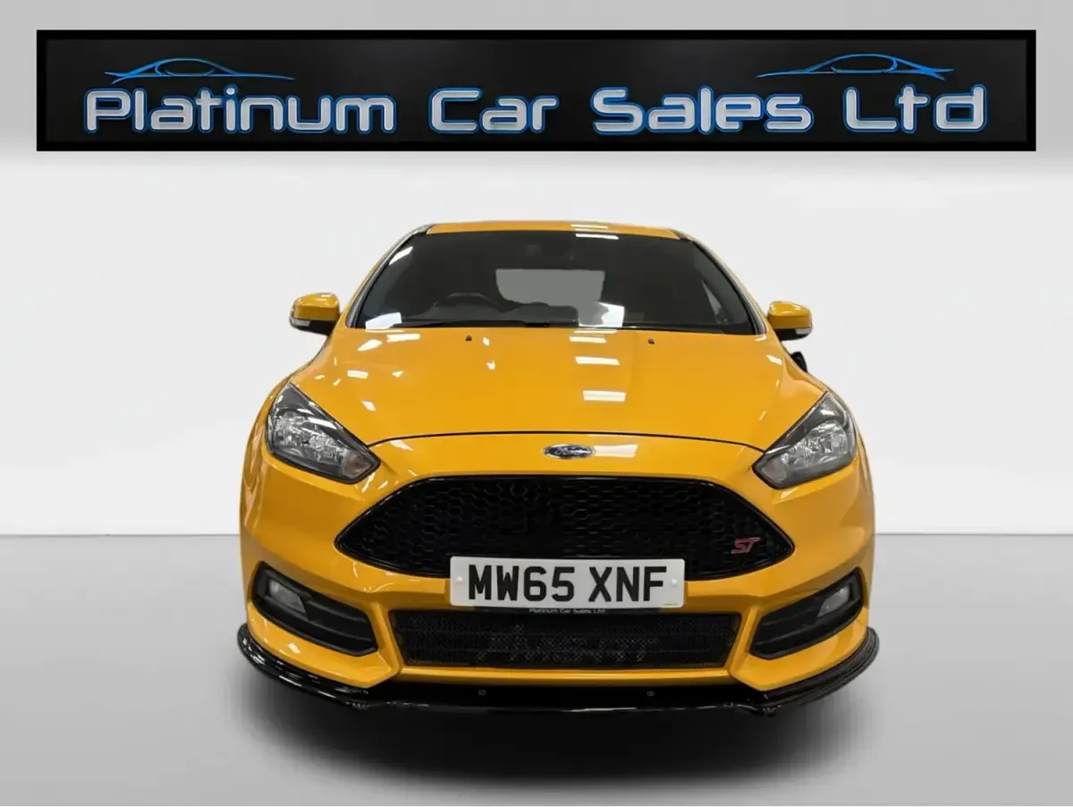 Used Ford Focus ST 2015 Yellow Hatchback