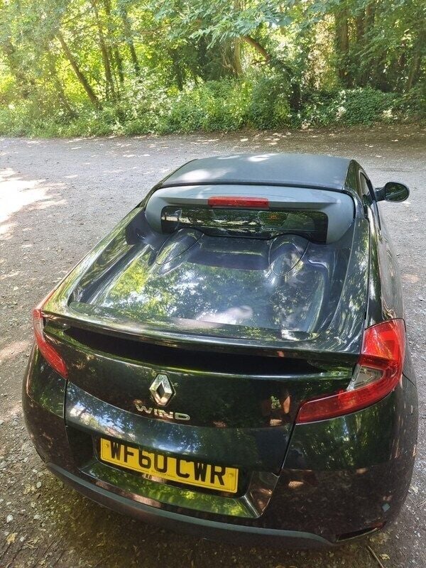 Black Used 2010 Renault Wind Dynamique Cabriolet | £2,495 (Good price) - Image 1/4