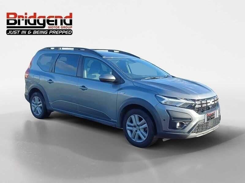 Grey Used 2023 Dacia Jogger Expression MPV | £15,499 (Fair price) - Image 1/4