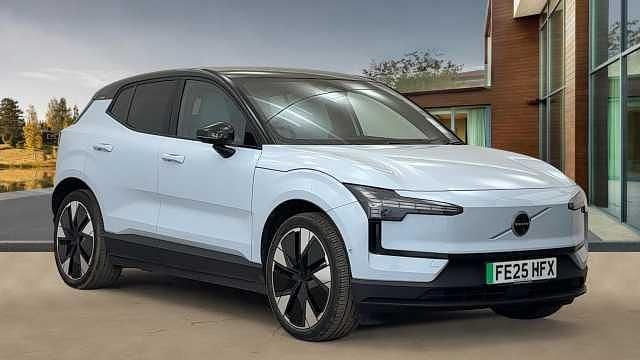 Used 2025 Volvo EX30 Performance SUV | £29,990 (Fair price) - Image 1/4