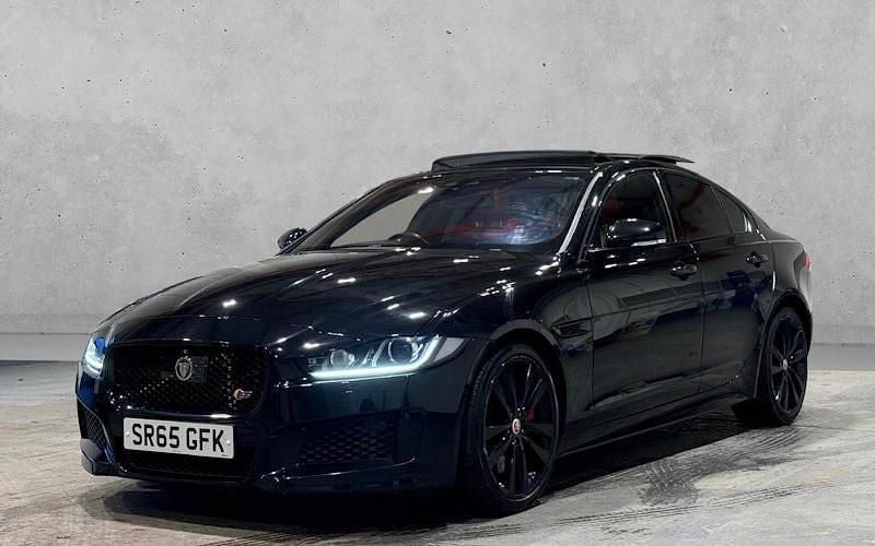 Used Jaguar XE Supercharged 340 HP (250 kW) 2016 Sedan