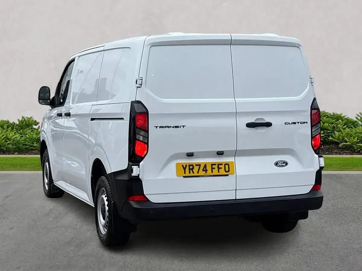 Used Ford Transit Custom S 2024 White Van