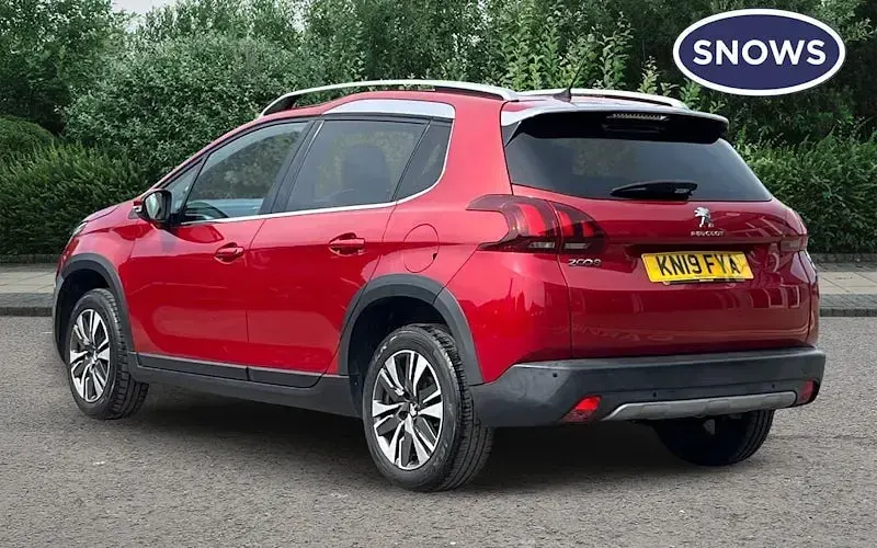 Second-hand Peugeot 2008 Allure 83 CP (61 kW) 2019 Roșu SUV