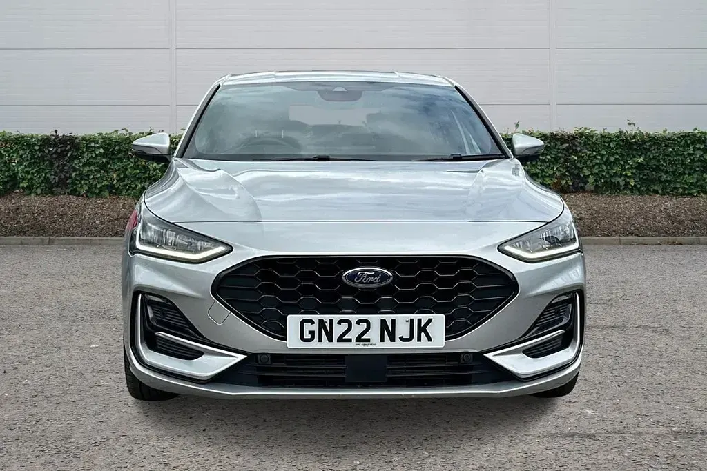Usado Ford Focus ST-Line 2022 Prateado Citadino