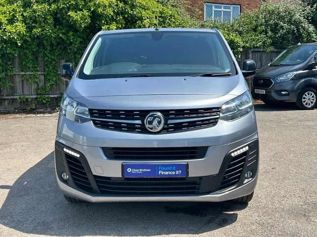 Used Vauxhall Vivaro Sportive 120 HP (88 kW) 2021 Grey MPV