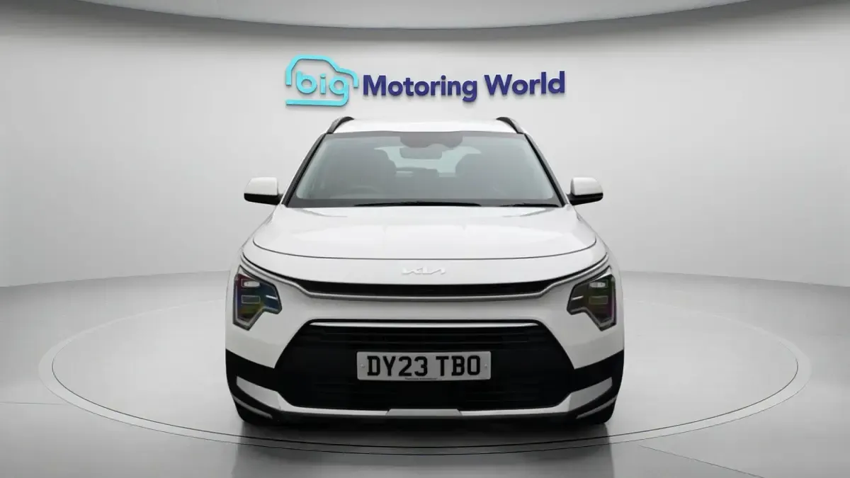 Used Kia Niro 141 HP (103 kW) 2023 White SUV