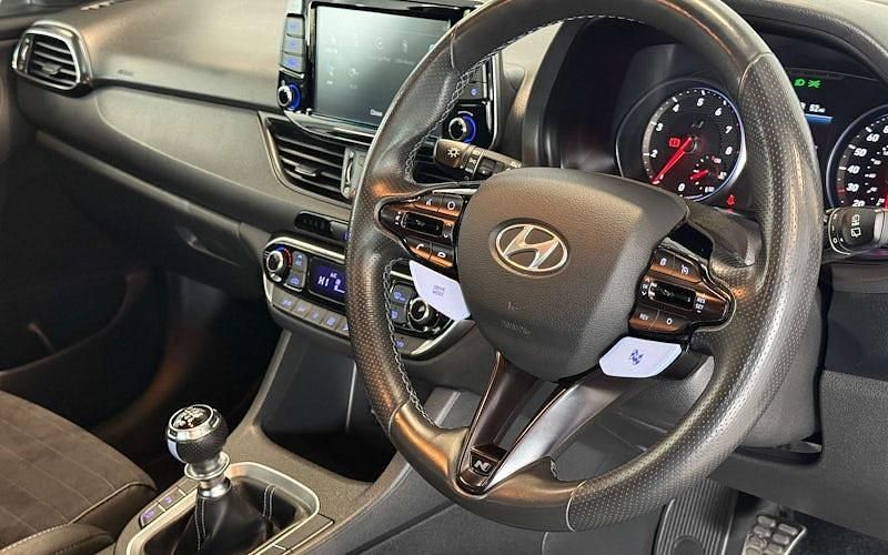 Used Hyundai i30 275 HP (202 kW) 2020 Hatchback