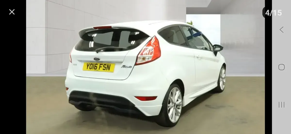 Usado Ford Fiesta Zetec 2016 Branco Citadino