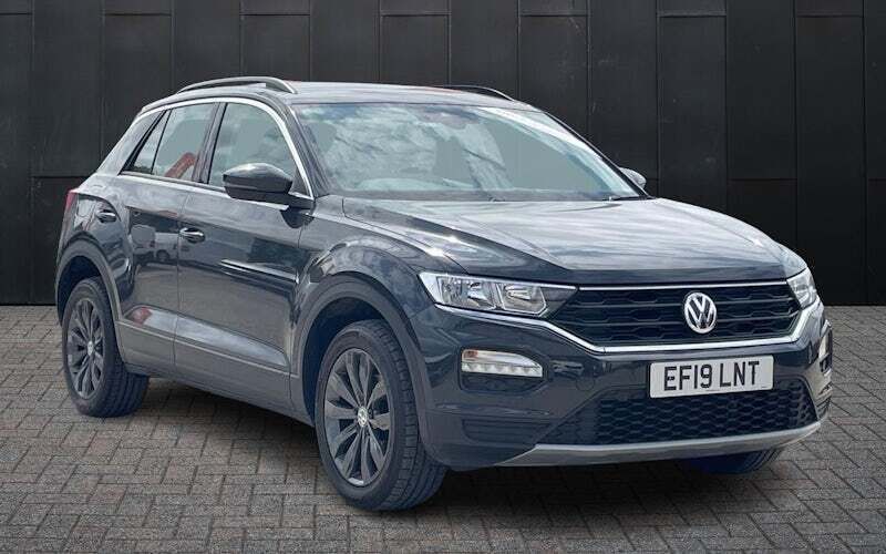 Used 2021 VW T-Roc SE SUV | £13,995 (Fair price) - Image 1/3